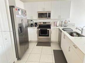 23427 SW 127th Pl 23427, Homestead FL 33032