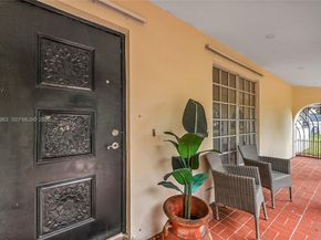 980 Renmar Dr, Plantation FL 33317