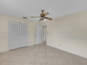 980 Renmar Dr, Plantation FL 33317