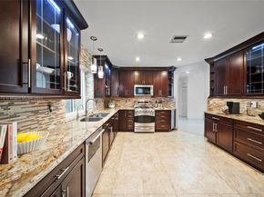 6125 SW 109th St, Pinecrest FL 33156
