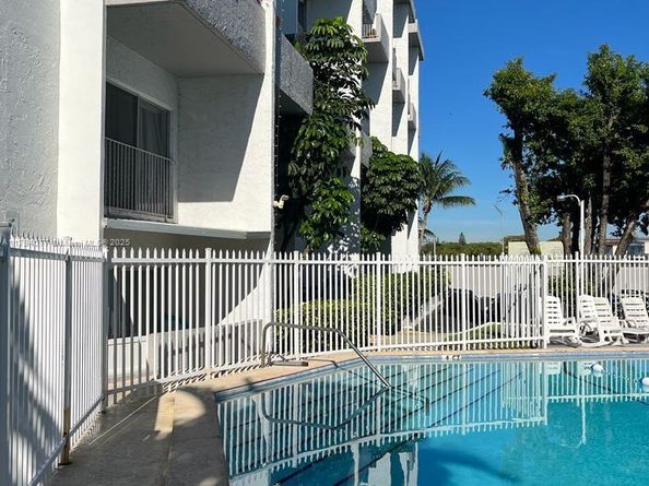 7801 NE 4th Ct 516, Miami FL 33138