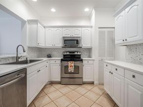 519 SW 7th Ave 8, Fort Lauderdale FL 33315