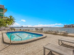 2016 Bay Dr 604, Miami Beach FL 33141