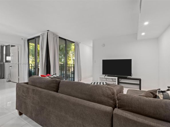 3581 SW 117th Ave 5207, Miami FL 33175