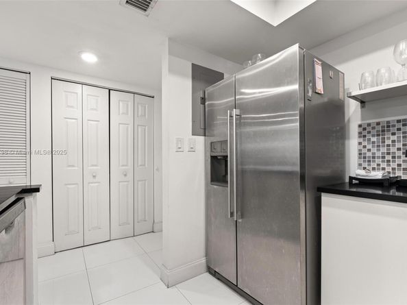 3581 SW 117th Ave 5207, Miami FL 33175