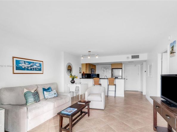 345 Ocean Dr 703, Miami Beach FL 33139