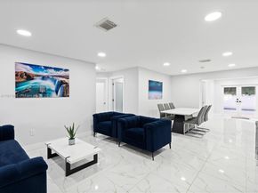 6820 SW 9th St, Pembroke Pines FL 33023