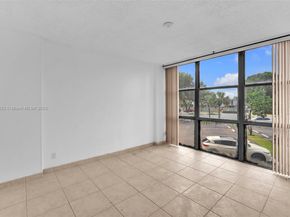 1000 Parkview Dr 229, Hallandale Beach FL 33009