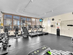 1000 Parkview Dr 229, Hallandale Beach FL 33009