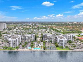 1000 Parkview Dr 229, Hallandale Beach FL 33009