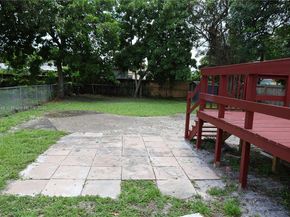 2446 Grant St, Hollywood FL 33020