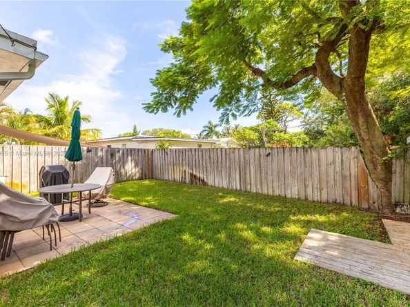 3960 NE 8th Ave, Oakland Park FL 33334