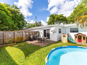 3960 NE 8th Ave, Oakland Park FL 33334