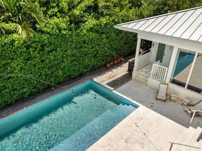 220 Cypress Dr, Key Biscayne FL 33149