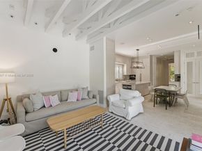 220 Cypress Dr, Key Biscayne FL 33149