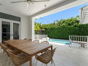 220 Cypress Dr, Key Biscayne FL 33149