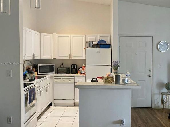 468 NE 206 Ln 205, Miami FL 33179