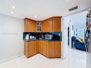 1291 SW 124th Ct 19B, Miami FL 33184