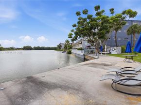 1040 Crystal Lake Dr 3, Deerfield Beach FL 33064