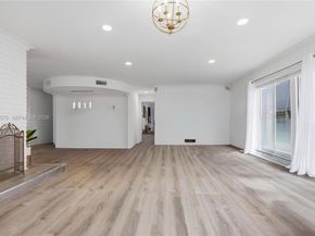 1040 Crystal Lake Dr 3, Deerfield Beach FL 33064