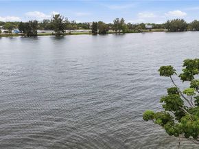 1040 Crystal Lake Dr 3, Deerfield Beach FL 33064