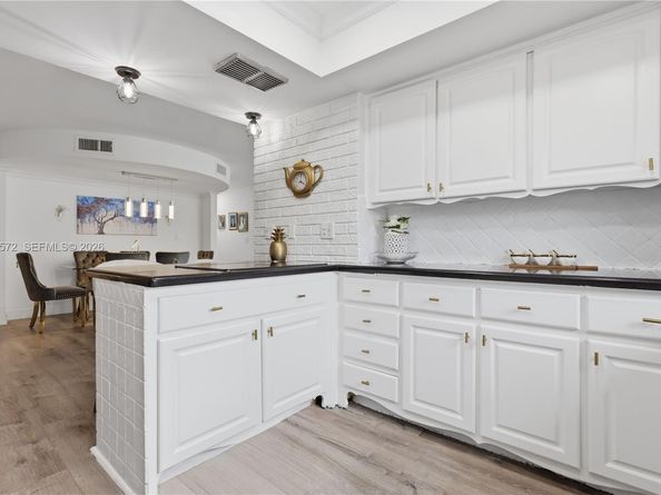 1040 Crystal Lake Dr 3, Deerfield Beach FL 33064