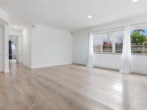 1040 Crystal Lake Dr 3, Deerfield Beach FL 33064