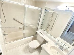 10540 E Clairmont Cir 205, Tamarac FL 33321