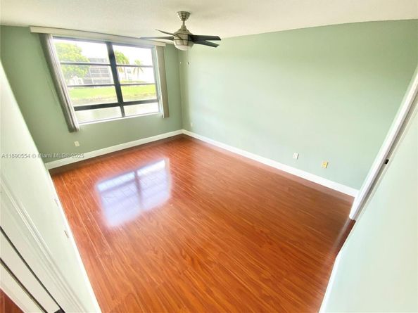 10540 E Clairmont Cir 205, Tamarac FL 33321
