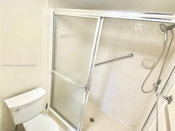 10540 E Clairmont Cir 205, Tamarac FL 33321
