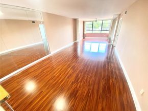 10540 E Clairmont Cir 205, Tamarac FL 33321