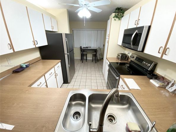 10540 E Clairmont Cir 205, Tamarac FL 33321