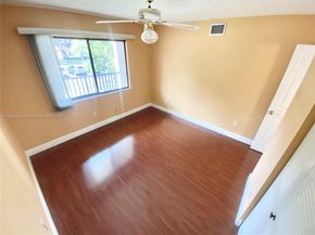 10540 E Clairmont Cir 205, Tamarac FL 33321