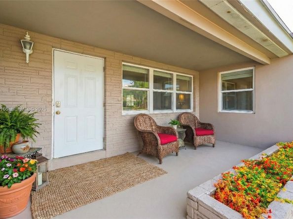 312 NW 35, Oakland Park FL 33309