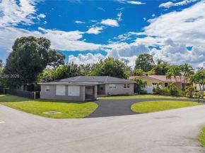 312 NW 35th st., Oakland Park FL 33309