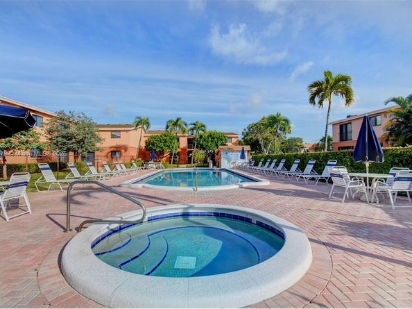 50 SE 12th St 218, Boca Raton FL 33432