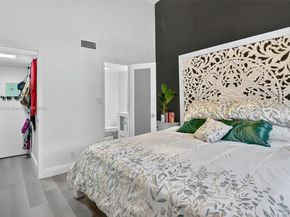 50 SE 12th St 218, Boca Raton FL 33432