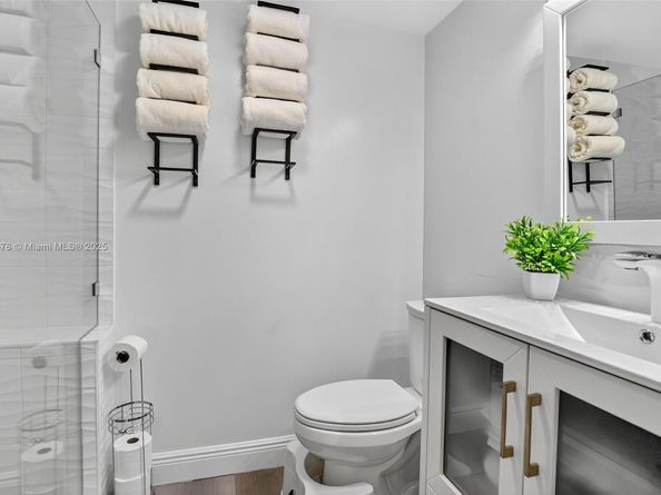 50 SE 12th St 218, Boca Raton FL 33432