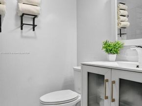 50 SE 12th St 218, Boca Raton FL 33432