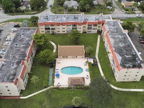 2651 E Sunrise Lakes Dr 104, Sunrise FL 33322