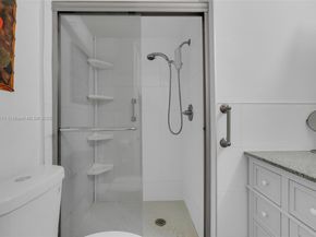 2651 E Sunrise Lakes Dr 104, Sunrise FL 33322