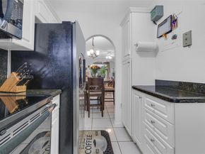 2651 E Sunrise Lakes Dr 104, Sunrise FL 33322