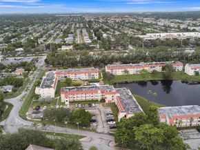 2651 E Sunrise Lakes Dr 104, Sunrise FL 33322