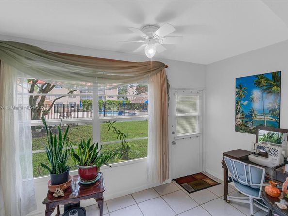2651 E Sunrise Lakes Dr 104, Sunrise FL 33322