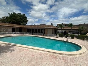 2420 SW 81st Ave 403, Davie FL 33324