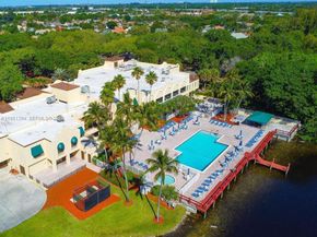 9135 SW 20th Pl D, Davie FL 33324