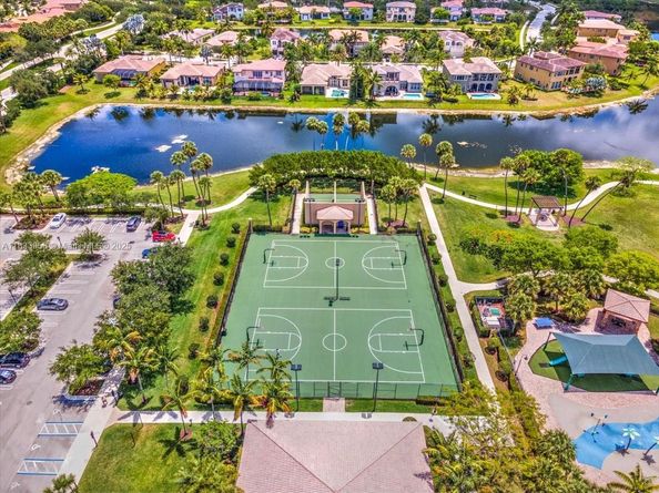 12580 NW 76th St, Parkland FL 33076