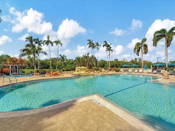 12580 NW 76th St, Parkland FL 33076
