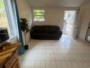79 NW 143rd St, Miami FL 33168