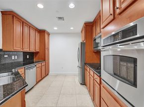 16135 Emerald Estates Dr 166, Weston FL 33331